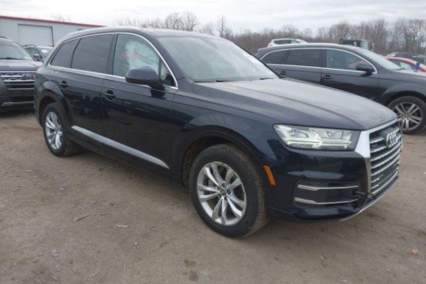 2017 Audi Q7 с пробегом 144 000 миль