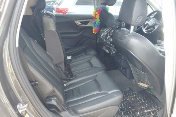 2018 Audi Q7 с пробегом 129 000 миль