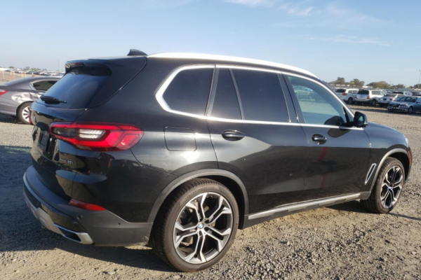 2019 BMW X5 с пробегом 72 000 миль