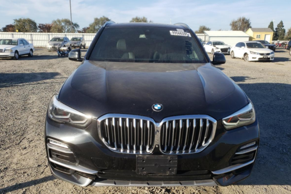 2019 BMW X5 с пробегом 72 000 миль