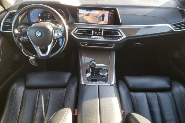 2019 BMW X5 с пробегом 72 000 миль