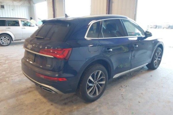 2022 Audi Q5 с пробегом 48 500 миль