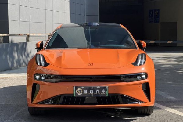 2024 Zeekr 001 с пробегом 15 000 км