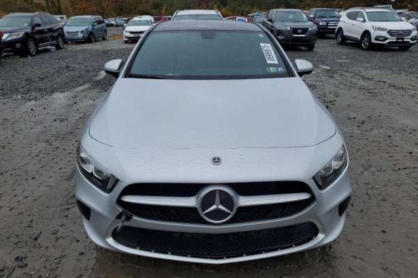 2021 Mercedes-Benz A-Класс с пробегом 90 598 км