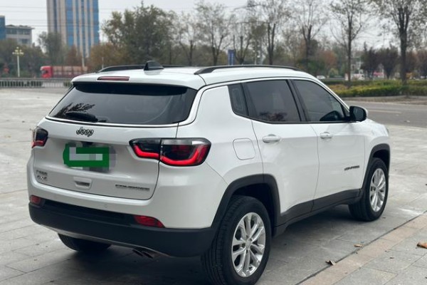 2022 Jeep Compass с пробегом 19 000 км