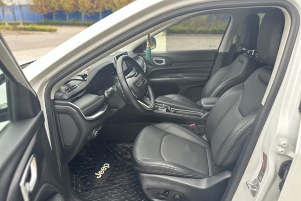 2022 Jeep Compass с пробегом 19 000 км