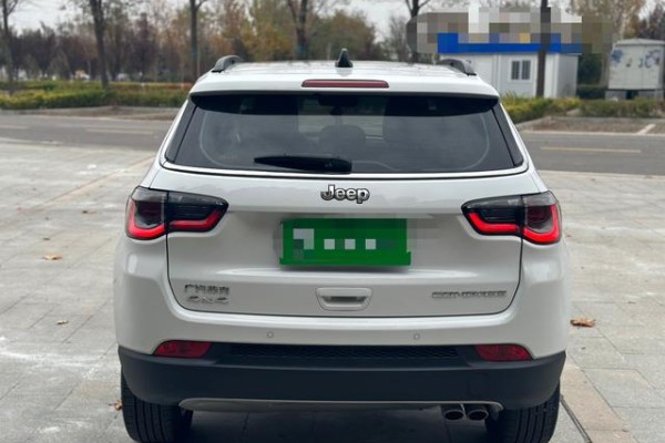 2022 Jeep Compass с пробегом 19 000 км