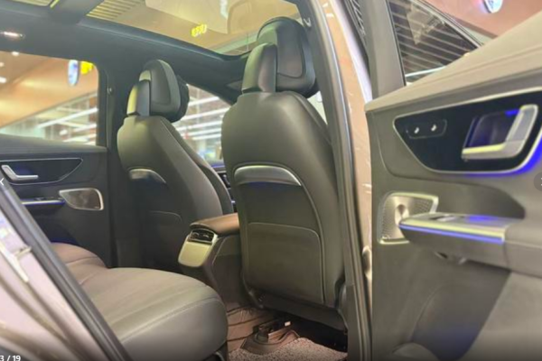 2023 Mercedes-Benz EQE SUV с пробегом 9 999 км