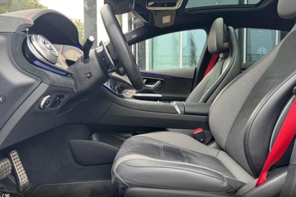 2023 Mercedes-Benz EQE AMG с пробегом 34 000 км