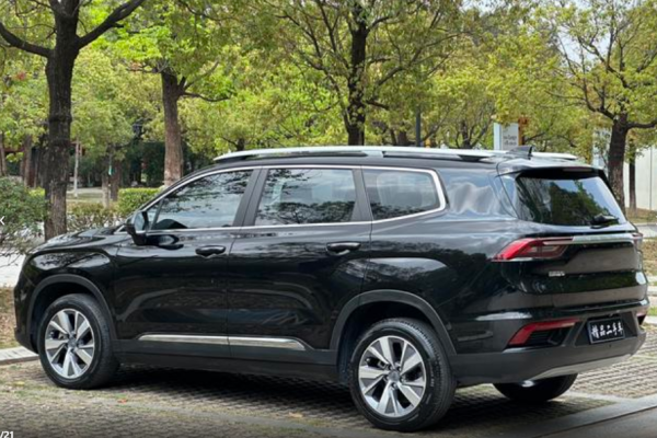 2021 Geely Okavango с пробегом 50 000 км