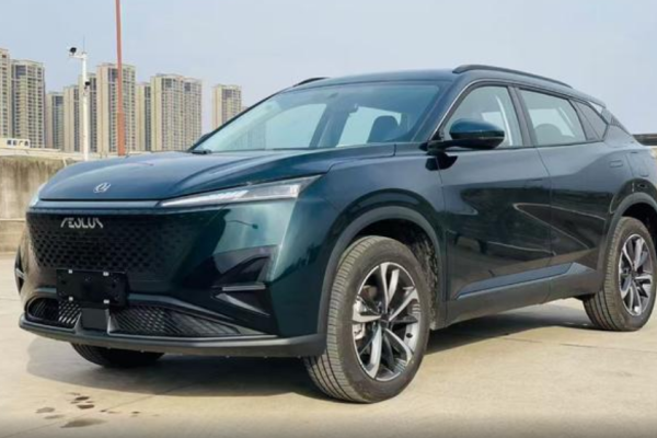 2025 Dongfeng Aeolus Haohan с пробегом 2 000 км