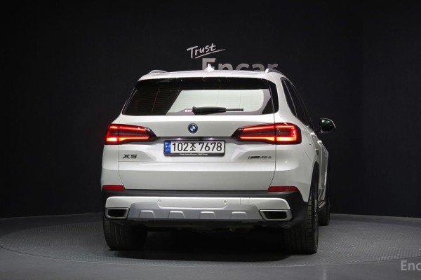 2022 BMW X5 с пробегом 43 898 км