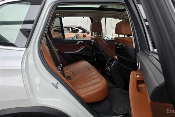 2022 BMW X5 с пробегом 43 898 км