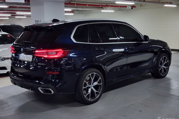 2022 BMW X5 с пробегом 83 608 км