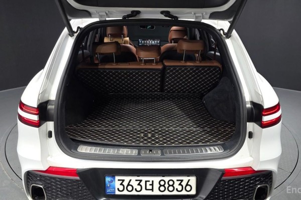 2021 Genesis GV70 с пробегом 40 709 км