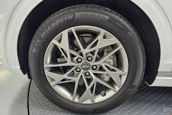 2022 Genesis GV70 с пробегом 52 873 км