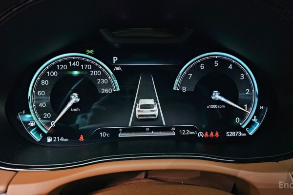 2022 Genesis GV70 с пробегом 52 873 км