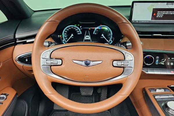 2022 Genesis GV70 с пробегом 52 873 км