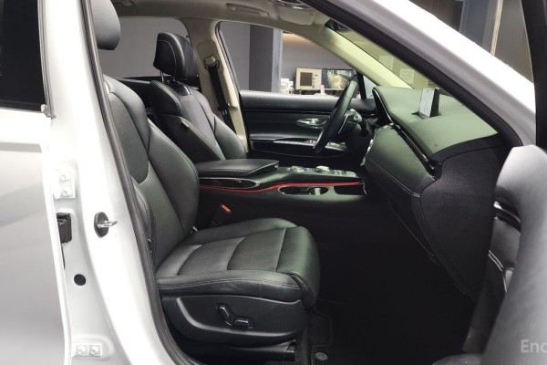 2021 Genesis GV70 с пробегом 80 247 км