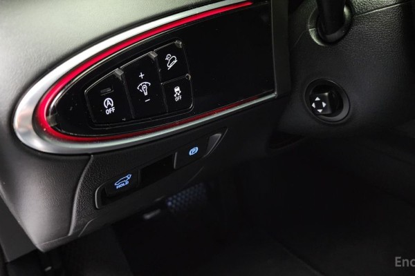 2021 Genesis GV70 с пробегом 80 247 км