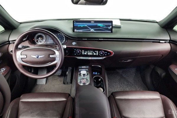 2021 Genesis GV70 с пробегом 73 836 км