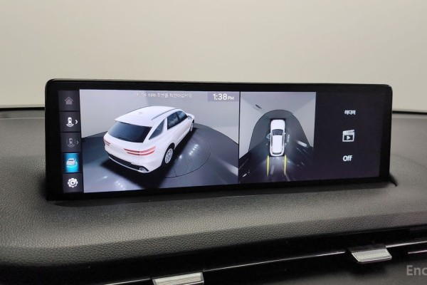 2021 Genesis GV70 с пробегом 132 831 км