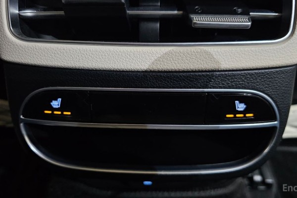 2022 Genesis GV70 с пробегом 40 665 км