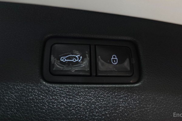 2021 Genesis GV70 с пробегом 102 526 км