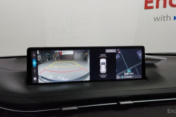 2021 Genesis GV70 с пробегом 73 836 км