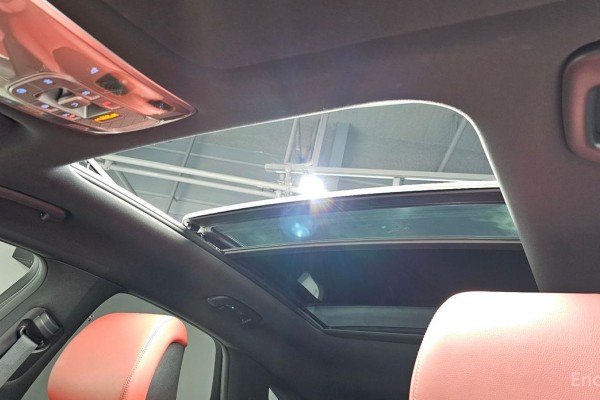 2021 Genesis GV70 с пробегом 57 297 км