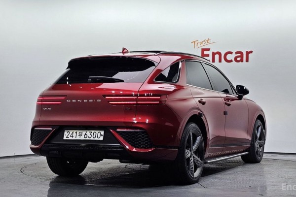 2021 Genesis GV70 с пробегом 119 810 км