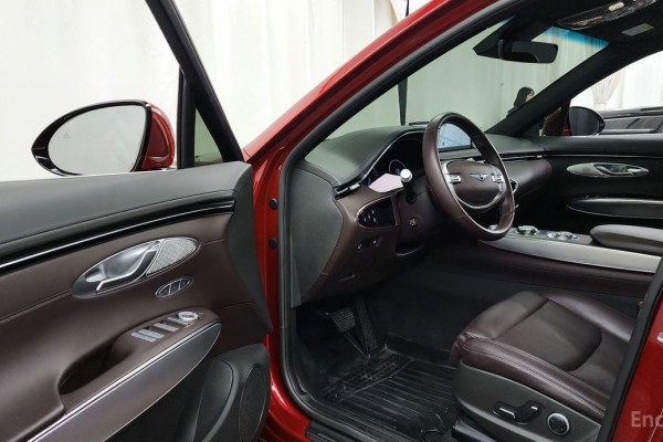 2021 Genesis GV70 с пробегом 78 620 км