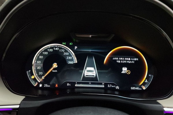 2021 Genesis GV70 с пробегом 68 946 км