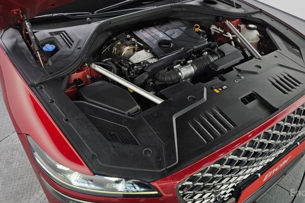 2021 Genesis GV70 с пробегом 119 810 км