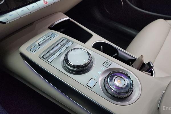 2021 Genesis GV70 с пробегом 68 946 км