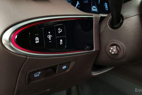 2021 Genesis GV70 с пробегом 78 620 км