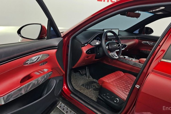 2021 Genesis GV70 с пробегом 119 810 км