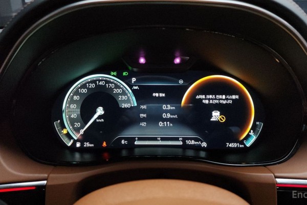 2021 Genesis GV70 с пробегом 74 591 км