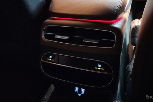 2021 Genesis GV70 с пробегом 74 591 км