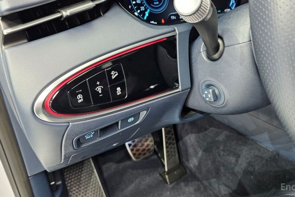 2022 Genesis GV70 с пробегом 46 799 км