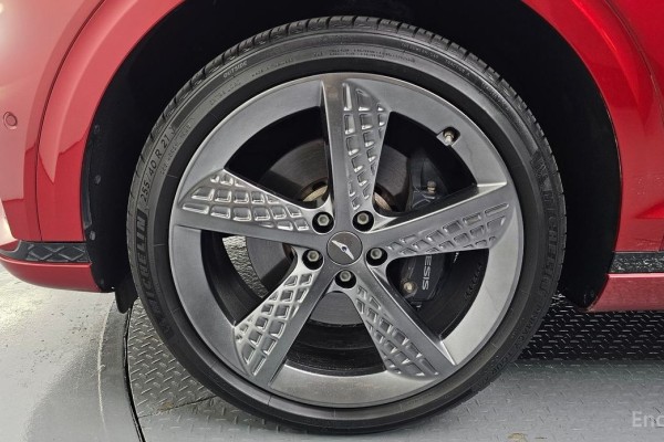 2021 Genesis GV70 с пробегом 104 687 км