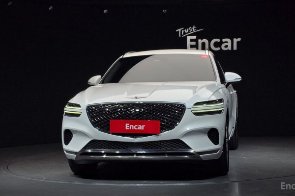 2021 Genesis GV70 с пробегом 70 577 км