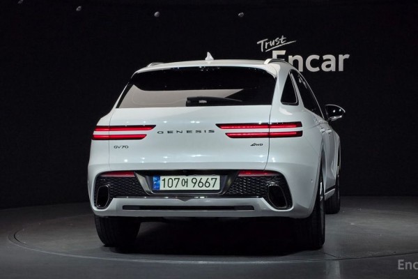 2021 Genesis GV70 с пробегом 70 577 км