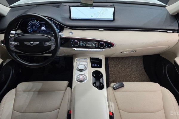 2021 Genesis GV70 с пробегом 70 577 км