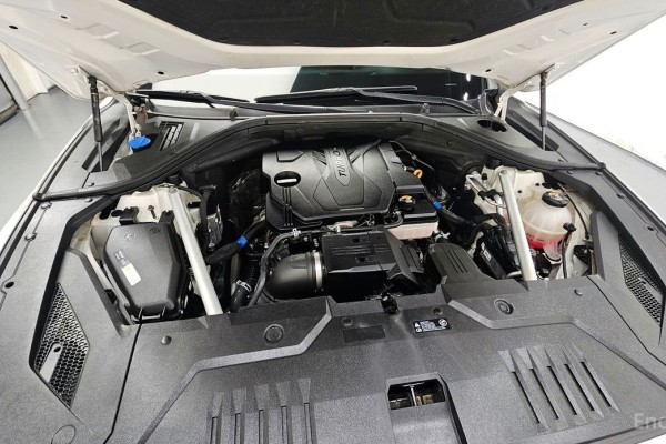 2021 Genesis GV70 с пробегом 82 922 км