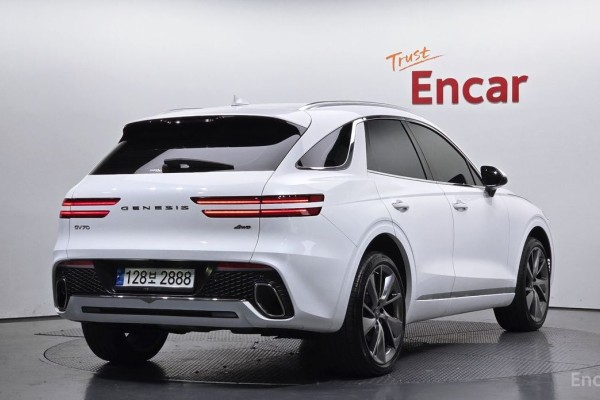2022 Genesis GV70 с пробегом 58 003 км