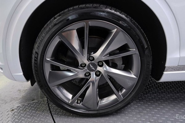 2022 Genesis GV70 с пробегом 58 003 км