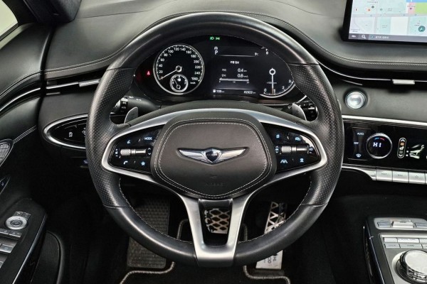 2021 Genesis GV70 с пробегом 82 922 км