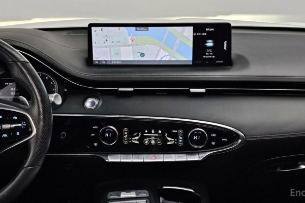 2021 Genesis GV70 с пробегом 82 922 км