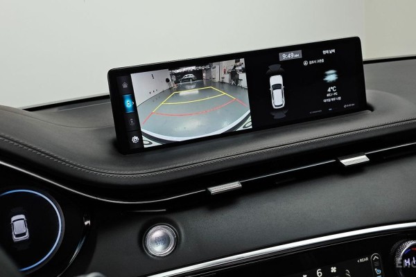 2021 Genesis GV70 с пробегом 82 922 км